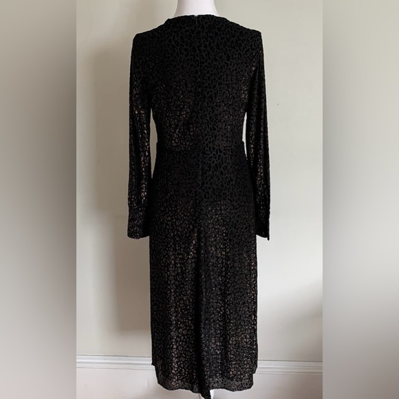 Elie Tahari Elegant Black Long Sleeve Dress. Size XS. Like new. - Picture 8 of 10